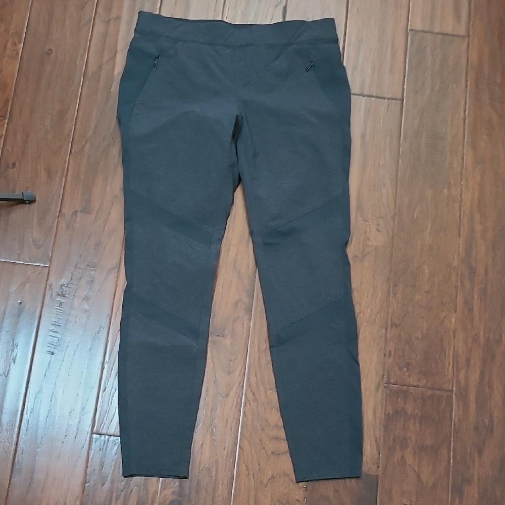Kuhl Dark Charcoal Grey Pants size Medium